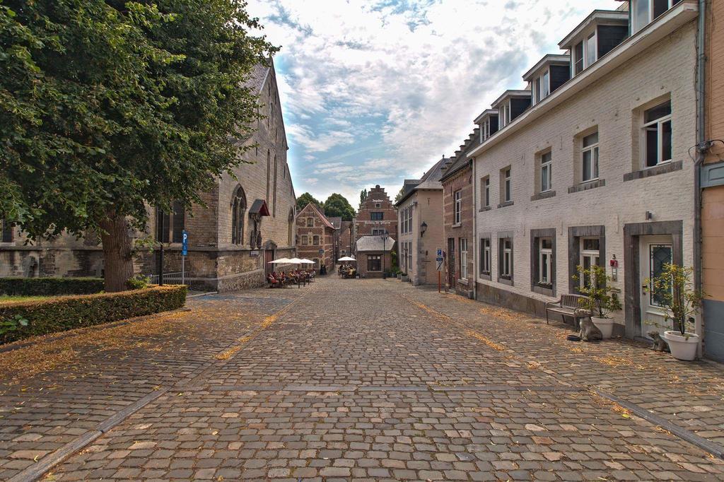 Het Begijnhof Tongeren Centerアパートメント エクステリア 写真